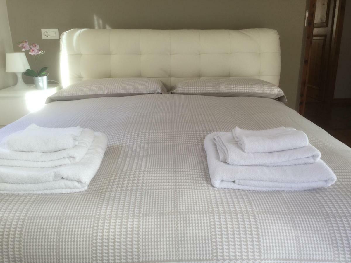 Villa di Chiavenna Charlotte Casa Vacanze מראה חיצוני תמונה